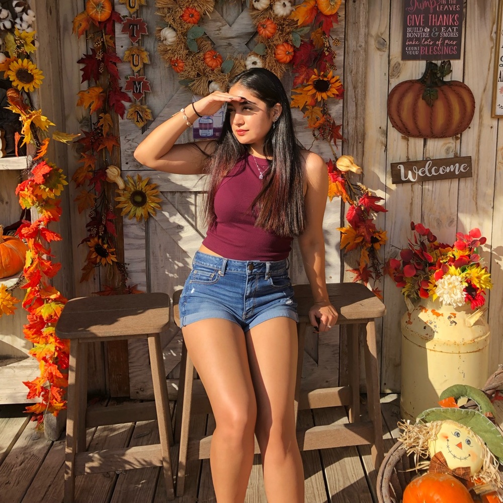 Meet your Posher, Carli